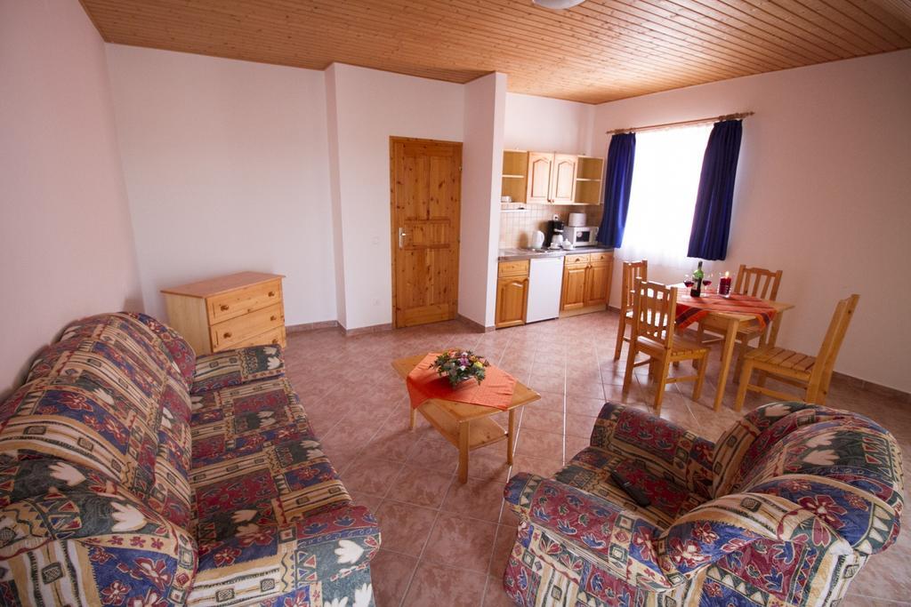 Relax Apartment House 佐洛卡罗斯 外观 照片